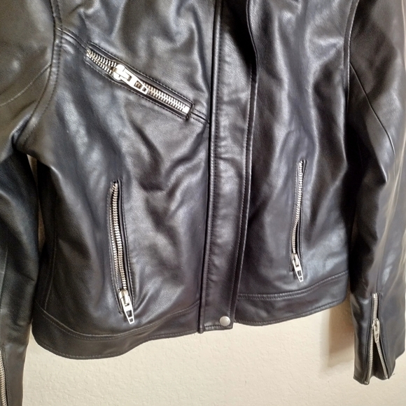 BLANK NYC  Faux Leather Full Zip Moto Jacket Black Turn Down Collar Sz M - Picture 6 of 8